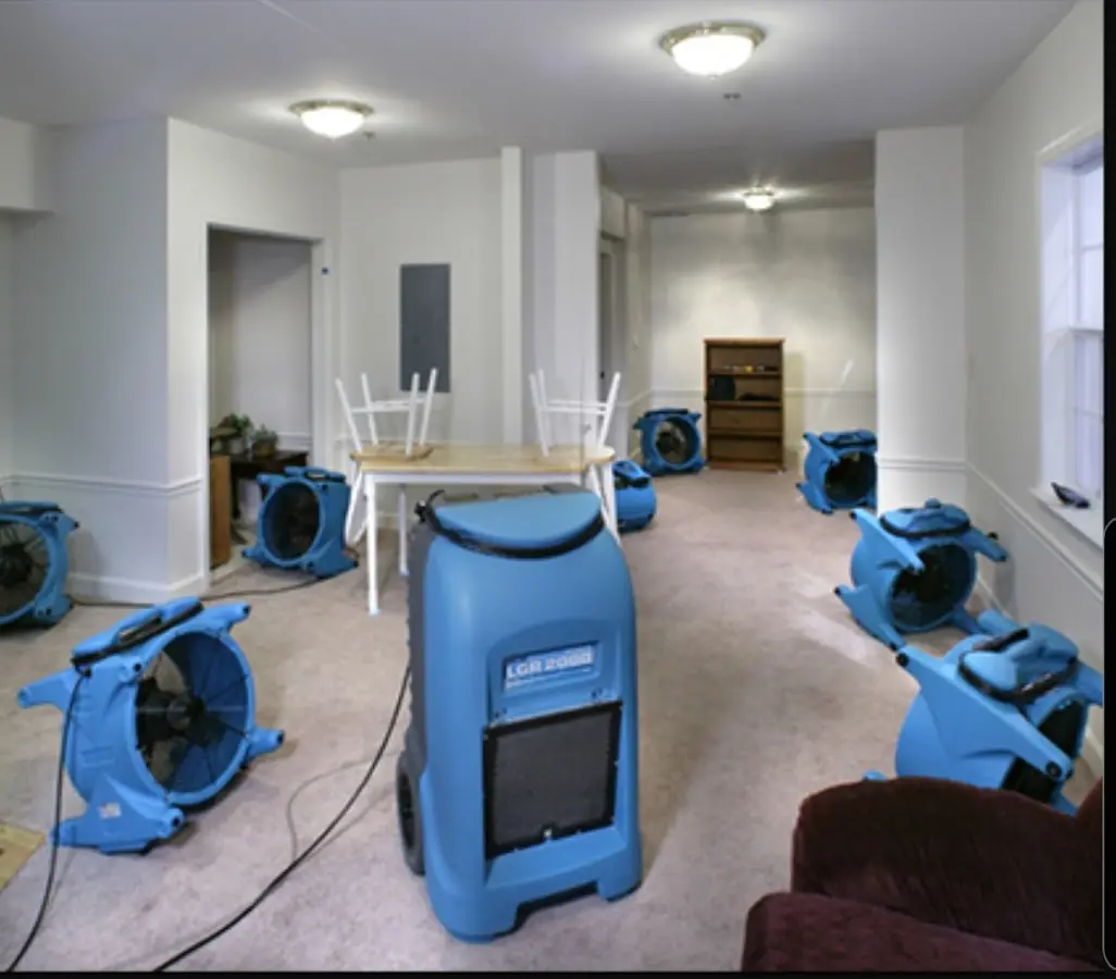 Air movers and dehumidifier setup for Water Damage Restoration in Fort Polk South